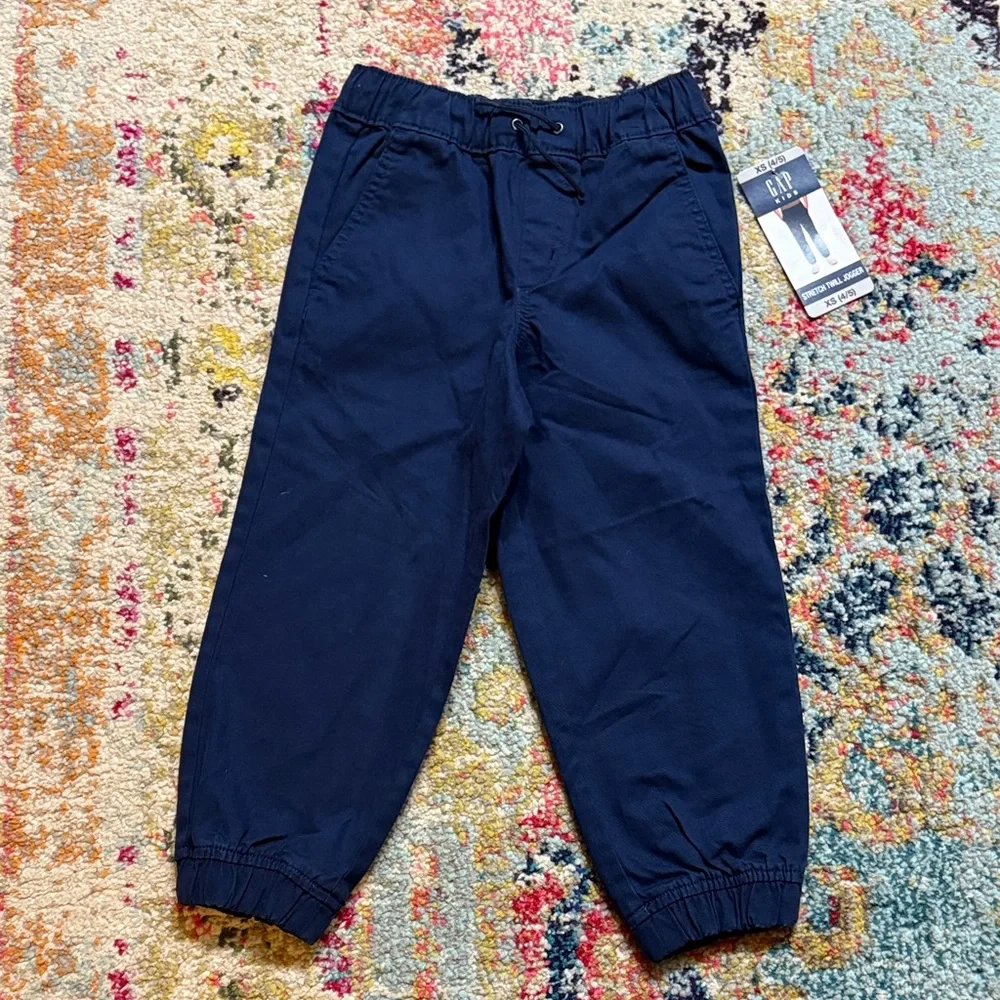 NWT • gap • navy blue stretch twill jogger